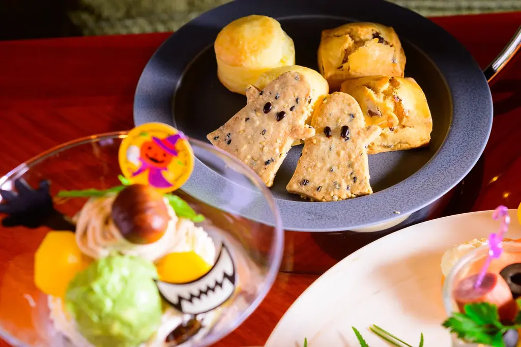 【オーセントホテル小樽】シャインマスカットと栗のアフタヌーンティー ～小樽 Nostalgic Afternoon Tea～を販売開始！ 画像 3