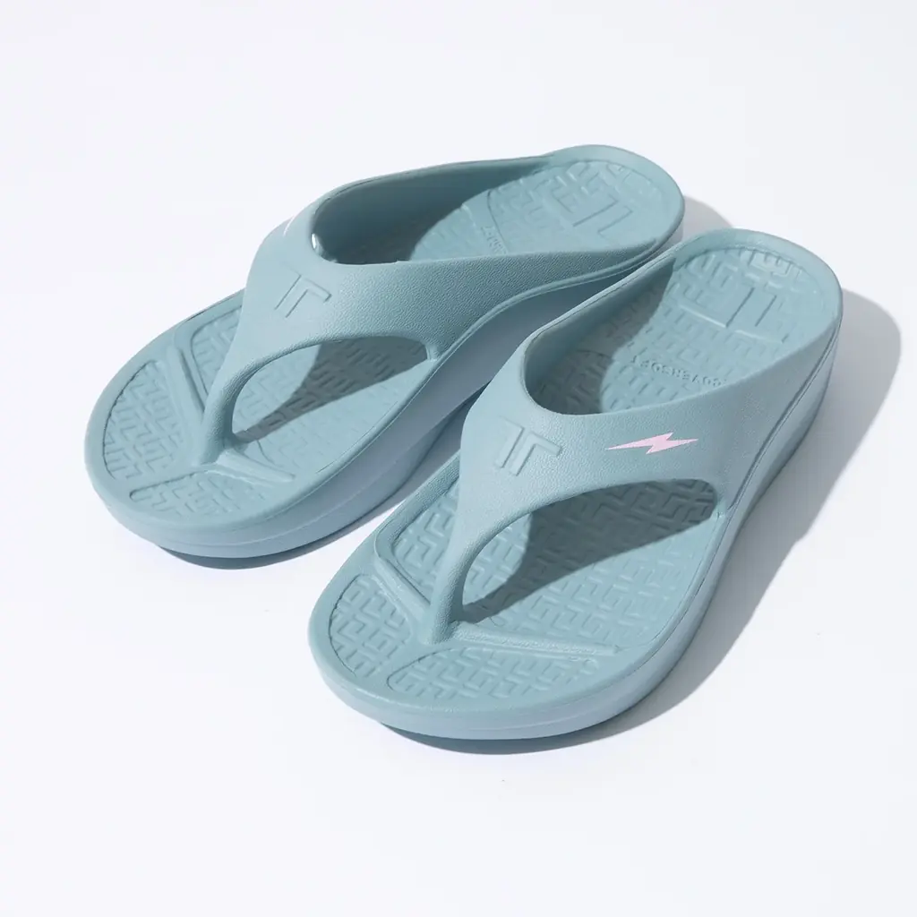 ハワイ発「Lightning Bolt」×リカバリーフットウエアブランド「TELIC」コラボレーションアイテムをTikTok Shop限定発売 画像 4