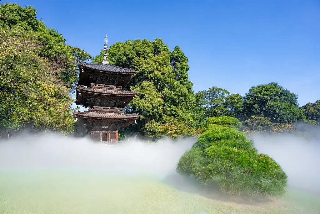 【ホテル椿山荘東京】移築100周年の三重塔と月が織りなす幻想的な秋の夜 今年は“満ち欠けする月”「TOKYO MOON ~雲と百年の月あかり~」を9月16日よりスタート 画像 9