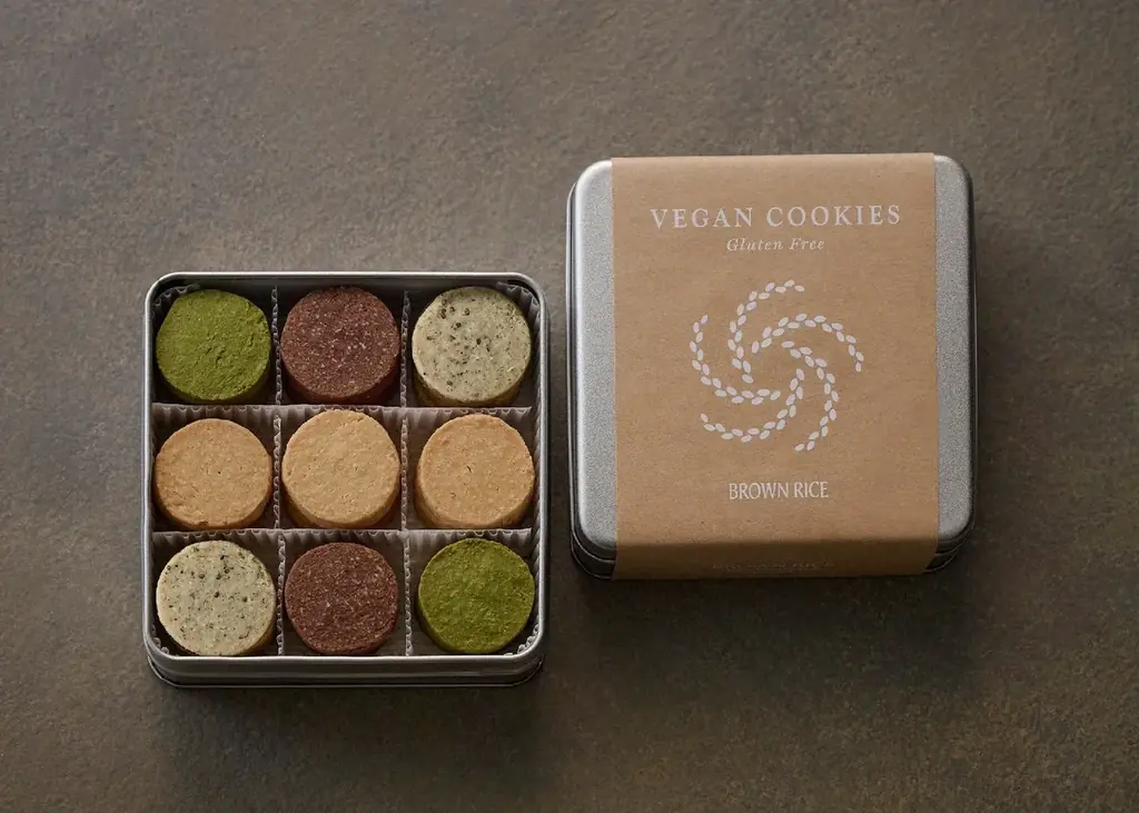9月1日発売 ブラウンライス 黒ごま入りヴィーガンクッキー缶