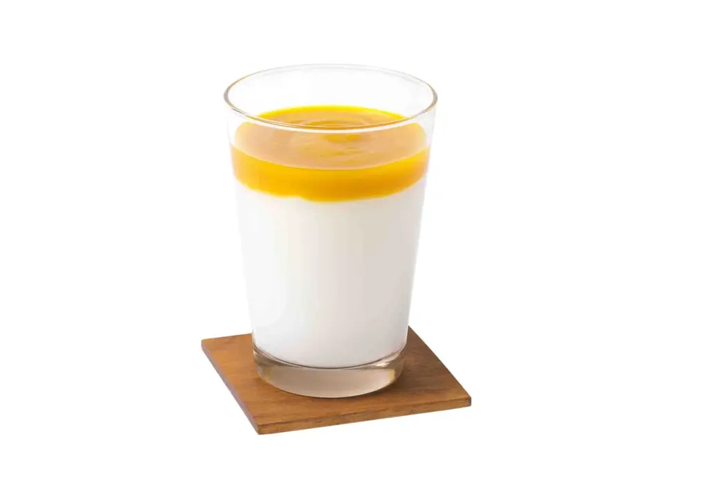 【MOS】秋の味覚“さつまいも”を使用した人気スイーツ＆ドリンクが今年も登場！「熱々（あつあつ） おさつボール」「まぜるシェイク さつまいも ～北海道産 紅はるか～」 画像 3