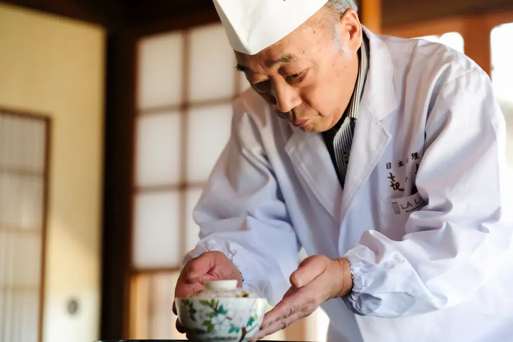 国登録有形文化財「 恋しき 」の本格的な茶室「 明月庵 」のお披露目茶会を開催 画像 4
