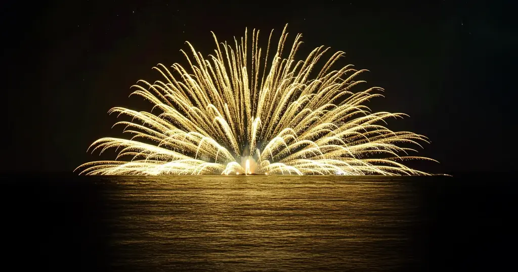 10月18日(土)開催「厳島水中花火大会」チケットの一般販売が9月2日(火)12:00より開始 画像 3