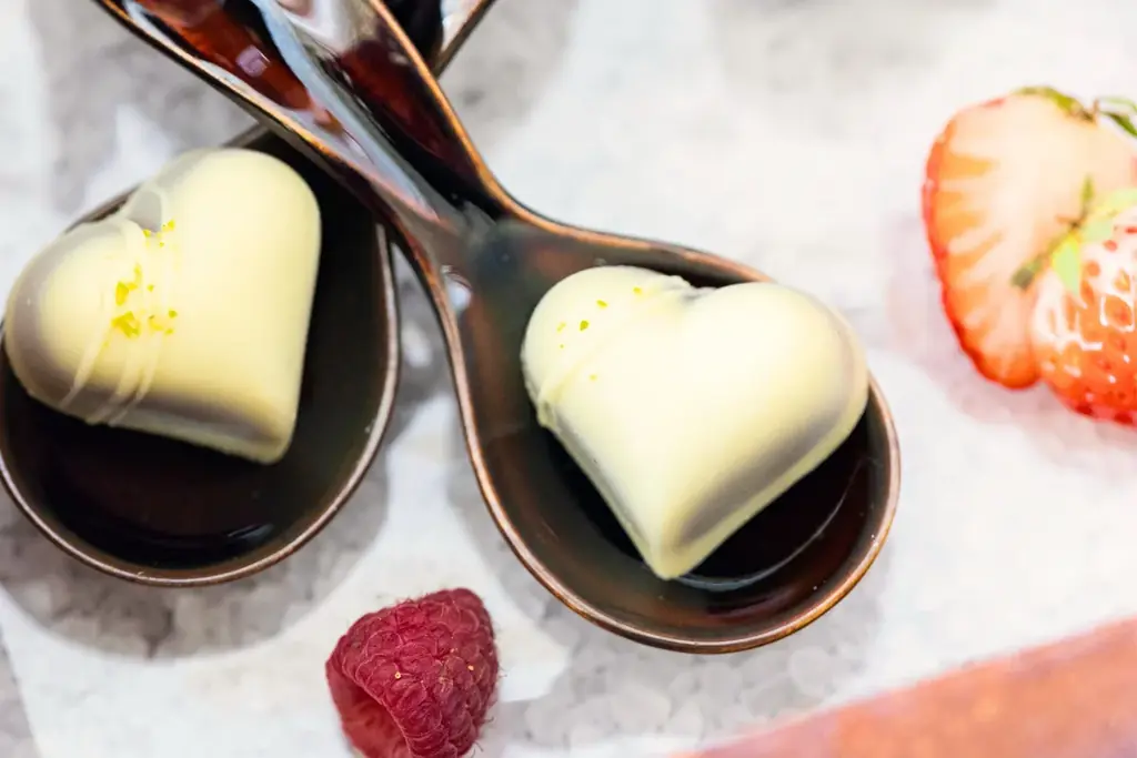 【神戸市】結婚式場内のアフタヌーンティー専門カフェ「Café ESPACE」より“秋の味覚を五感で楽しむ”季節限定アフタヌーンティーが登場！ 画像 12