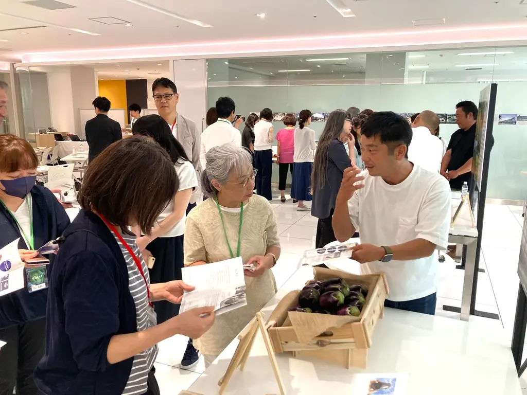 8月31日“野菜の日”に「野菜をつくる人」「届ける人」「食べる人」が集まり、野菜のチカラを見つめ直すイベントを開催しました 画像 2