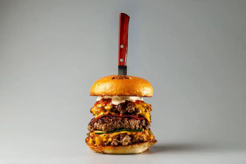 SHOGUN BURGER、Netflixシリーズ『ストレンジャー・シングス 未知の世界』『サンクチュアリ -聖域-』とのコラボバーガーを期間限定発売 画像 3