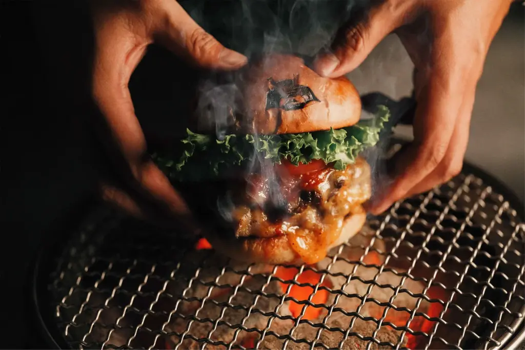 SHOGUN BURGER、Netflixシリーズ『ストレンジャー・シングス 未知の世界』『サンクチュアリ -聖域-』とのコラボバーガーを期間限定発売 画像 8
