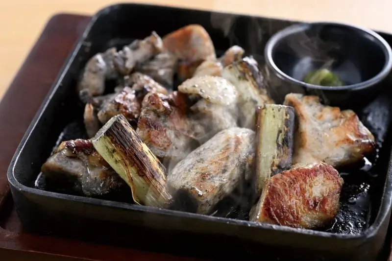 秋限定のおすすめメニューが登場！“地どり”の旨みと秋の味覚が勢揃い公式アプリ“モンテアプリ”の会員様限定で“2種 きのこのバター焼“が、なんと！100円！［魚民、寿司と居酒屋 魚民］ 画像 2