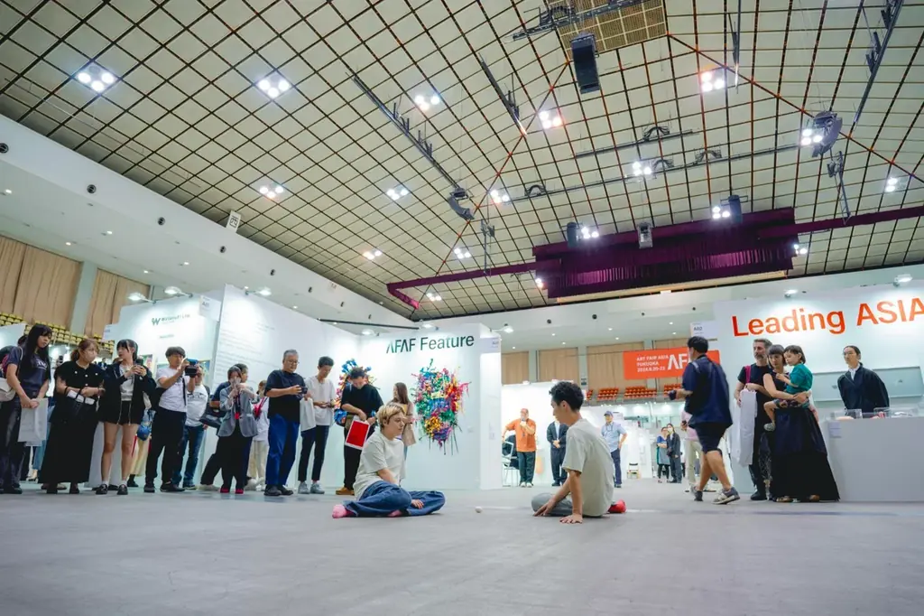 アートと日本酒が紡ぐ豊かな体験。日本酒ブランド「SAKE HUNDRED」が「ART FAIR ASIA FUKUOKA 2025」に4年連続協賛 画像 3