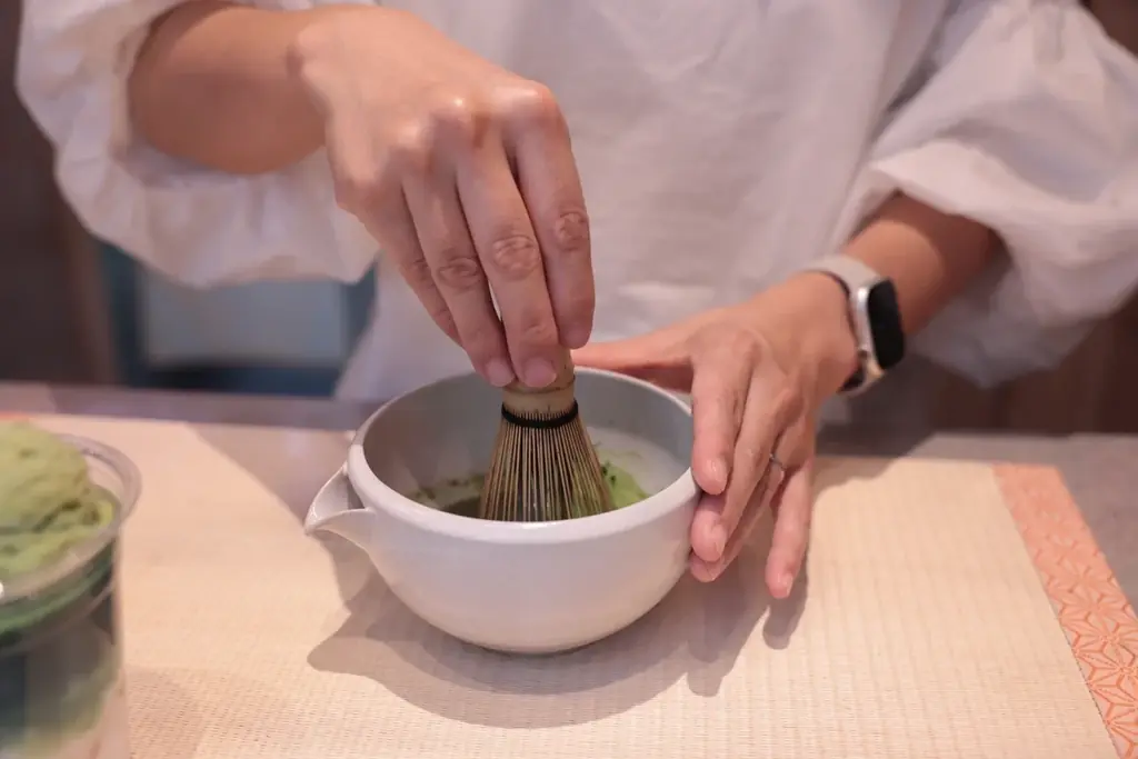 大阪・天神橋に本格抹茶ブランド【京都宇治抹茶・緑翠】が上陸!「とろり天使のわらびもち」天神橋本店で販売開始 画像 7