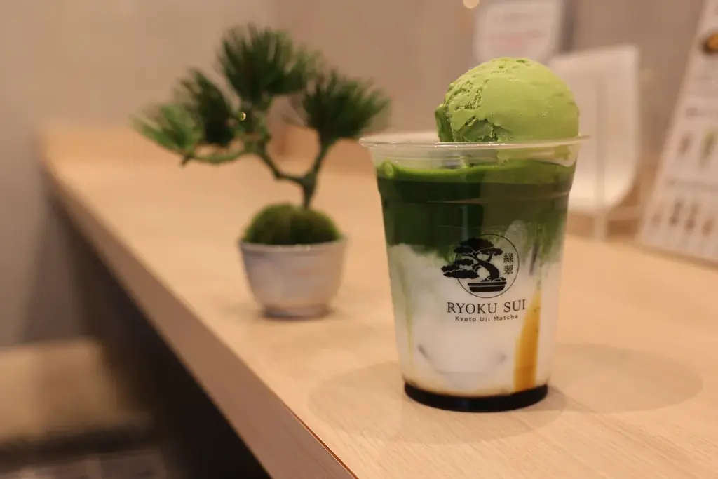 大阪・天神橋に本格抹茶ブランド【京都宇治抹茶・緑翠】が上陸！「とろり天使のわらびもち」天神橋本店で販売開始 画像 9