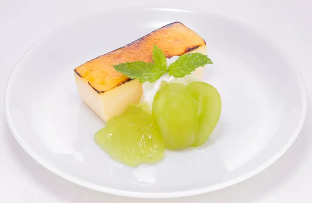 フロートの『あたま』シリーズ、旬のマスカットが登場！ステーキ宮のシャインマスカットフェア 画像 2