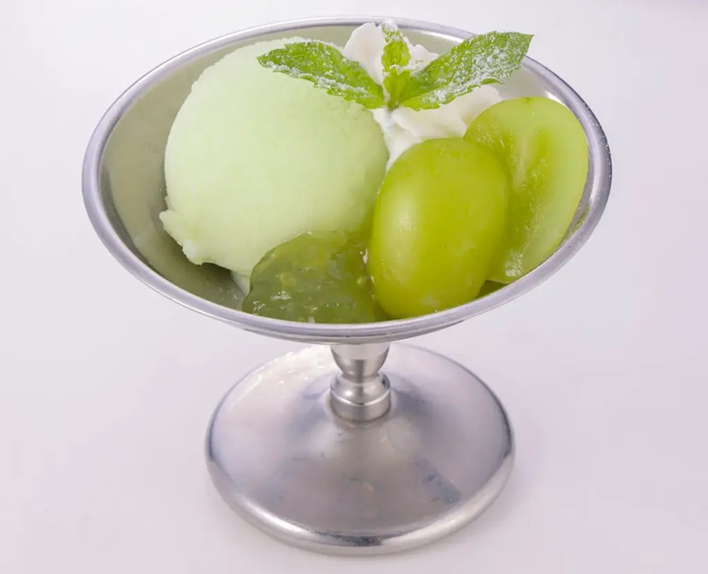 フロートの『あたま』シリーズ、旬のマスカットが登場！ステーキ宮のシャインマスカットフェア 画像 3