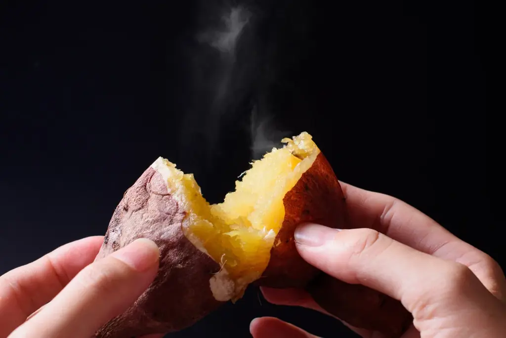 蜜あふれる佐賀発スイーツ爆誕!若手農家×話題のどら焼き店「小嶋や」が挑む、無添加『焼き芋あんどら焼き』9月5日新発売 画像 2