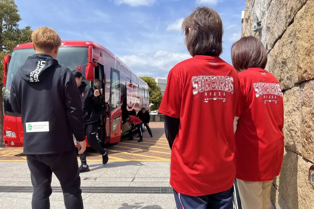 サントリーサンバーズ大阪の選手をサポート! スタッフ役ができる体験プランがふるさと納税に登場、9月9日(火)午後0時半より受付開始 画像 3