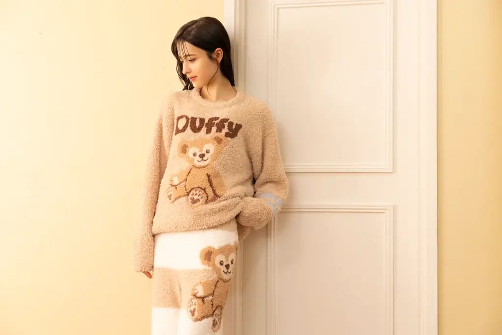 ダッフィー&フレンズがデザインされた「gelato pique」プロデュースの秋冬シーズンスペシャルグッズが登場 画像 3