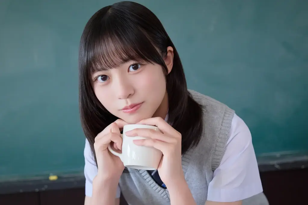 日向坂46公式ゲームアプリ『ひなこい』、9月15日(月)リニューアル!海辺の学園で、日向坂46との新たな恋が今はじまる——! 画像 2