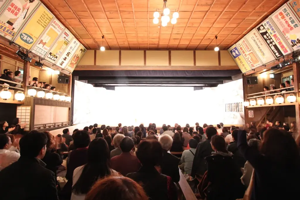 永楽館歌舞伎を支援するには？ふるさと納税で11/30締切