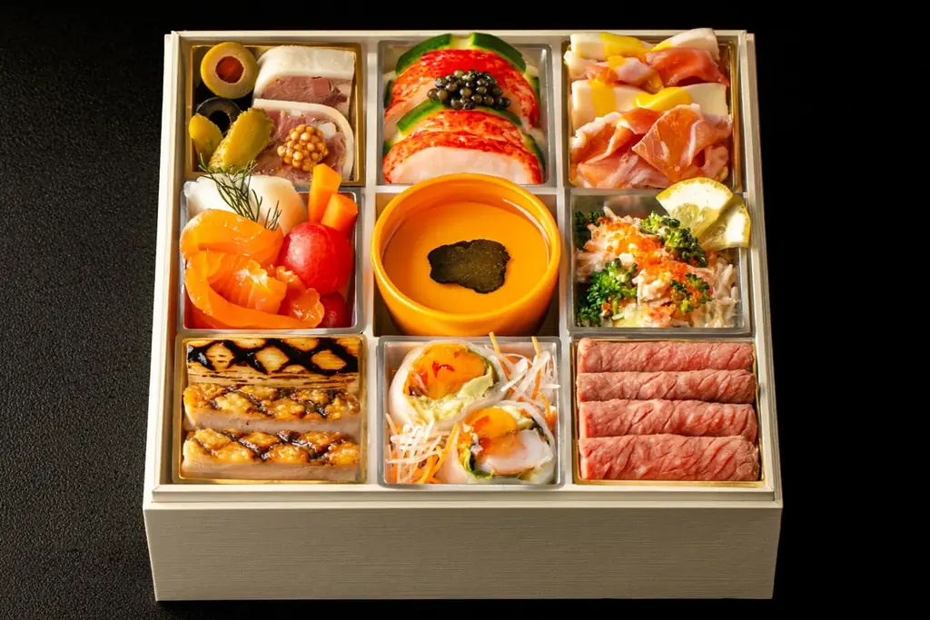 2026年新春を彩る、豪華5種類の美食おせちワインや日本酒に合う「オードブルおせち」新登場 フォアグラやオマール海老も並ぶ、特製おせち料理2026 画像 9
