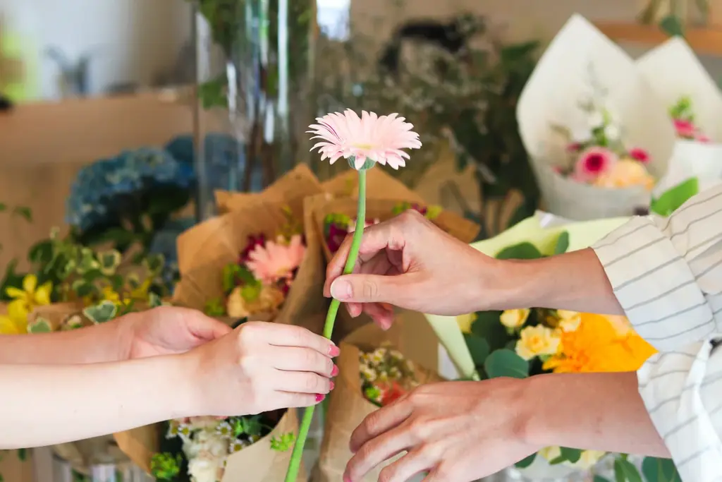 白金高輪の花屋「Petaria flower(ペタリアフラワー)」|おしゃれで心が躍る花束を展開。ギフトはもちろん、配送対応も 画像 2