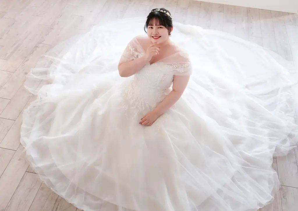 九州初！ぽっちゃり花嫁さんの夢を叶えるプラスサイズのドレス専門店『Curvy Wedding Fukuoka』9/20グランドオープン！！ 画像 7