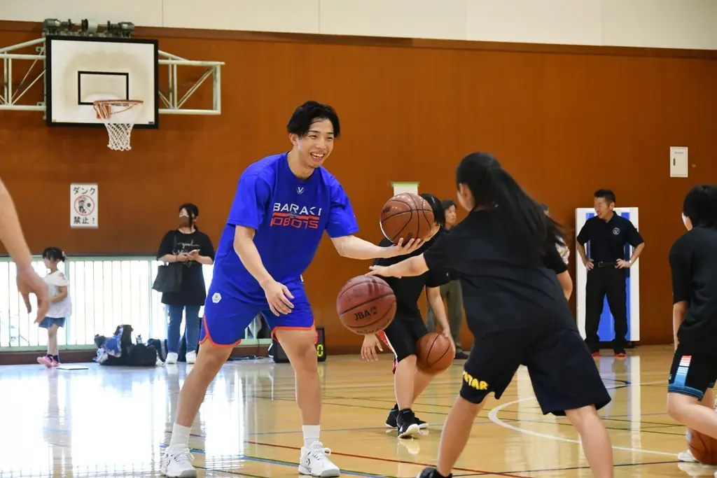 【茨城県五霞町】茨城ロボッツ×五霞町 中学生が現役プロバスケットボール選手との交流。県西地域で初めてのクリニック（実技指導）開催！ 画像 5