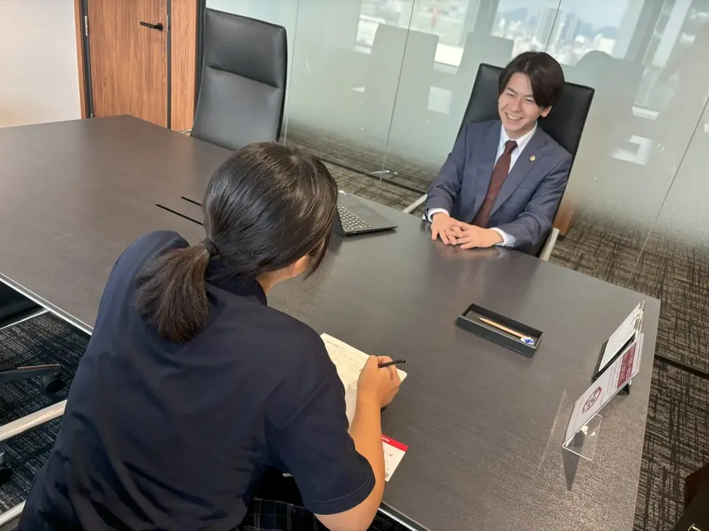 【東京都立墨田川高校1年生との法教育】アトム法律事務所の松井弁護士が質問会に対応 画像 2