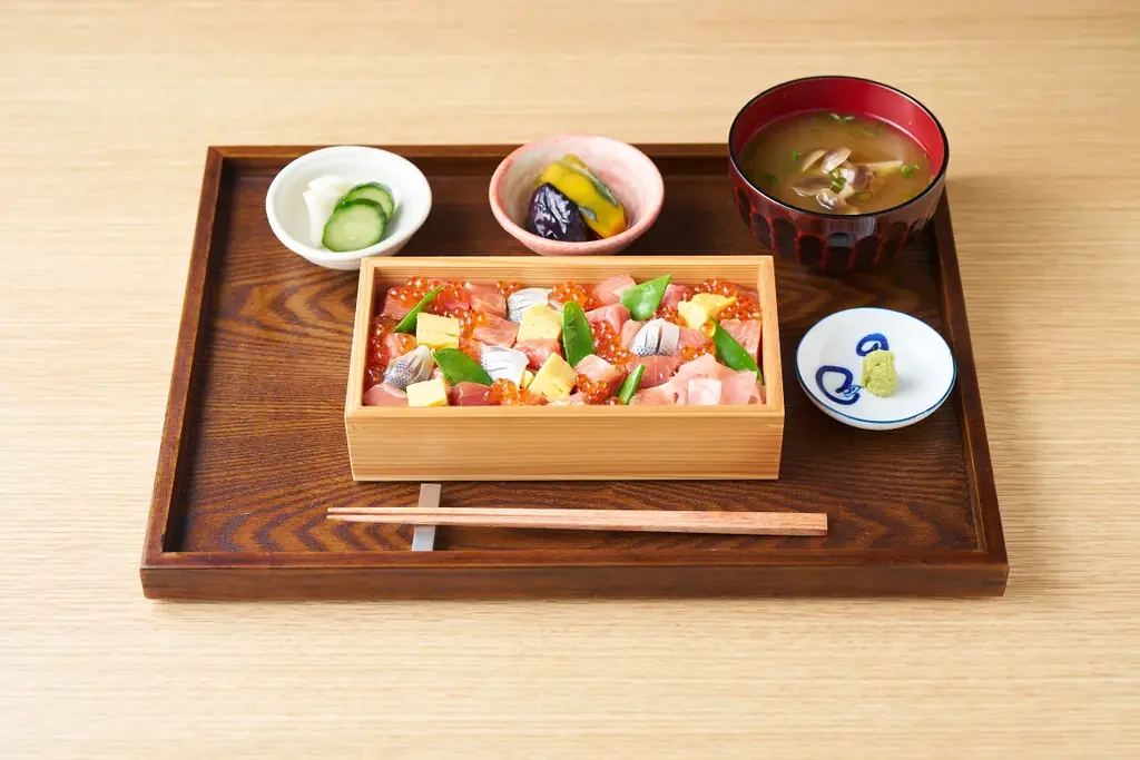 五反田発の和食・居酒屋「それがし」初の施設内出店。オールデイ営業の新業態『高輪それがし』地上28階「ニュウマン高輪 LUFTBAUM」に誕生。ランチも、甘味も、昼飲みも、夜景も揃う、それがし新旗艦店 画像 7