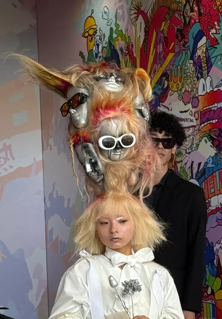 ヘアケア家電メーカークレイツが美容チームを組み大阪・関西万博の『世界のMUSASHI個展』にコラボ出展 画像 2
