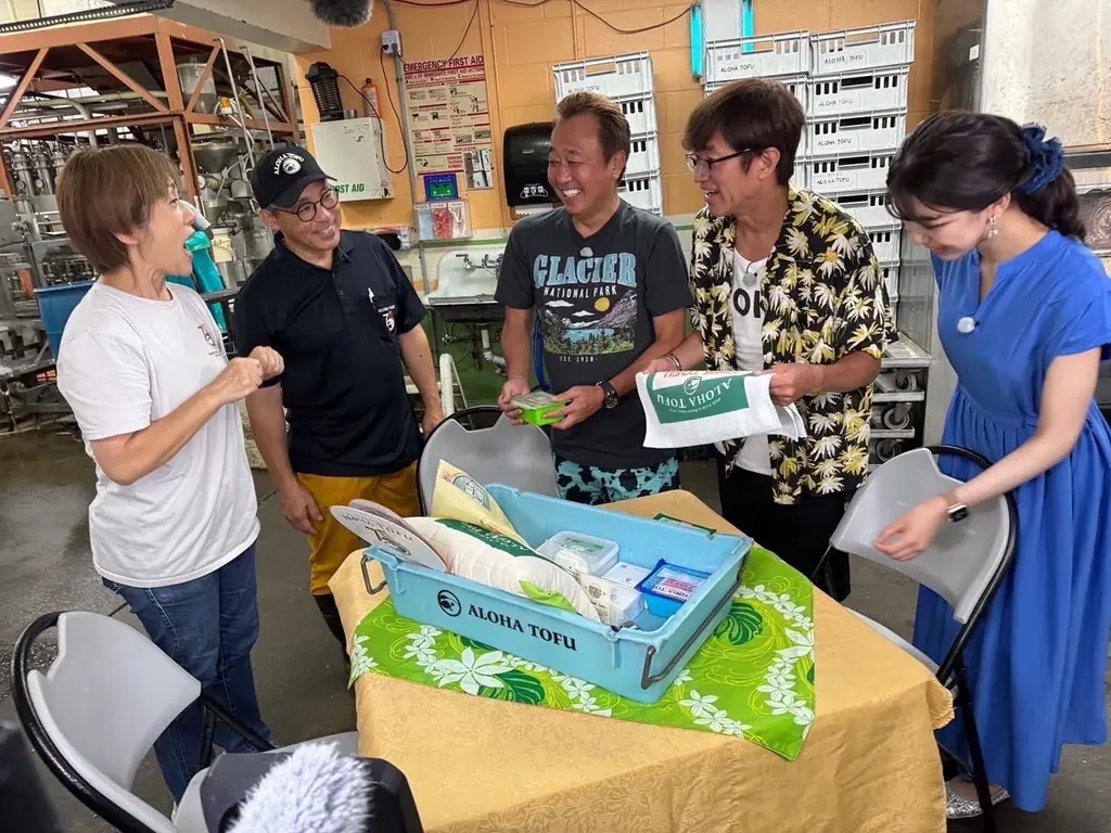 今回で13回目！モヤさま伝統のハワイロケを9月6日（土）よりDMM TVで独占配信！『モヤモヤさまぁ〜ず２やっぱりTHEリゾートハワイ2025』YouTubeにて第1話の無料公開もスタート！ 画像 3