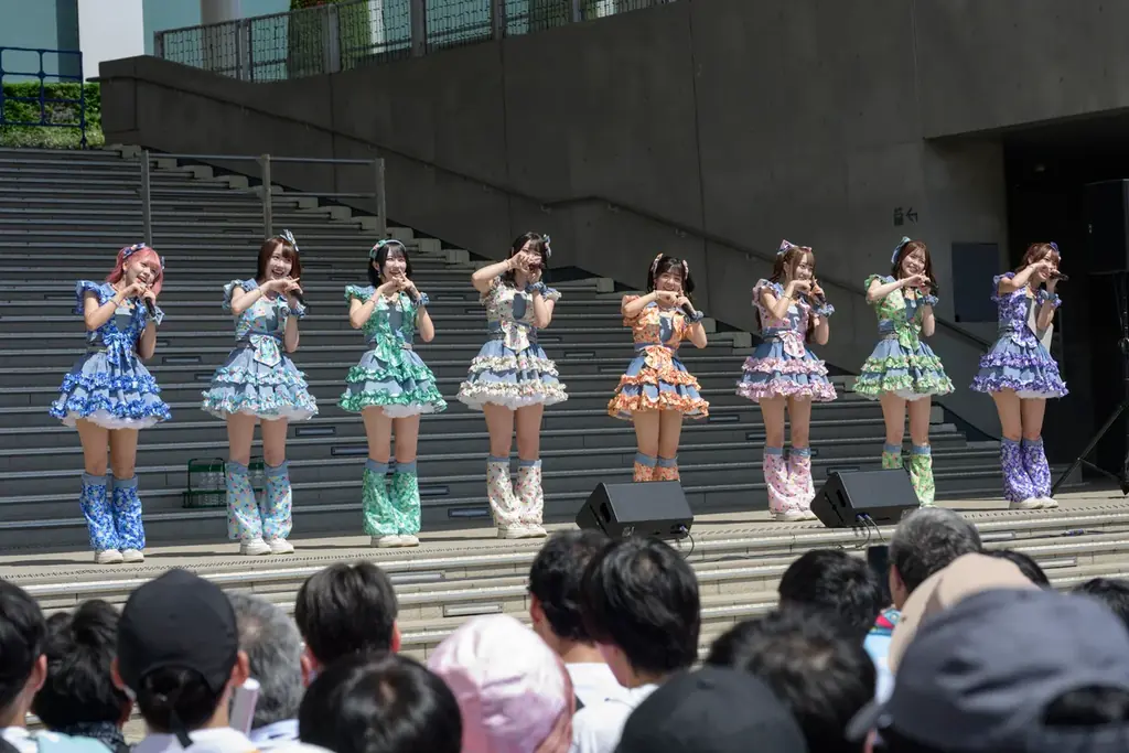 お台場に743人集結 ラフ×ラフ、初アルバム&全国ツアーで飛躍誓う 画像 4
