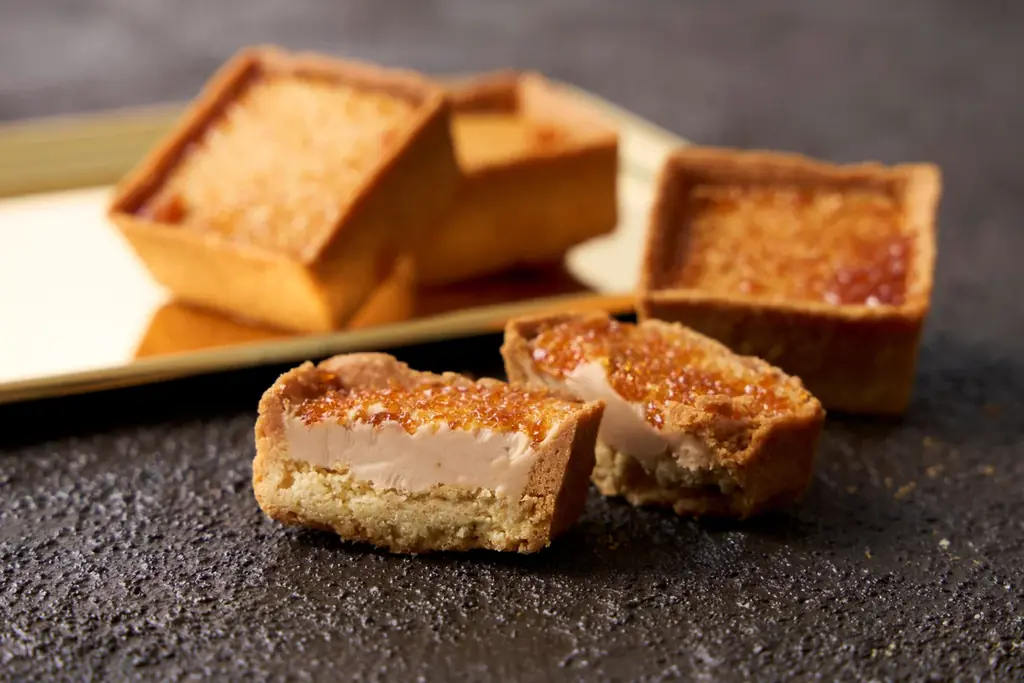 【東京高輪発の新ブランド】バタースイーツを扱う『東京高輪バタリスタ』よりつまんで味わう贅沢バター体験、3つの食感が特長の「ブリュレバタータルト」を品川駅限定で期間限定・先行販売! 画像 2