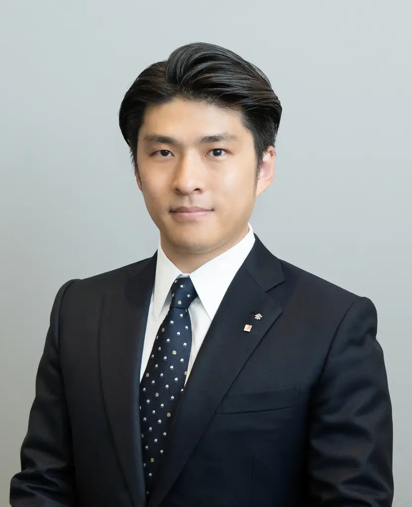 鈴廣かまぼこ、新社長に鈴木智博氏就任　襷で繋ぐ160年