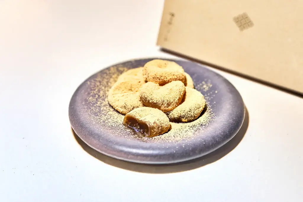 カカオハナレ、名古屋タカシマヤに登場。和栗の季節を彩る新作6種、出来立て和菓子も携えて。 画像 1