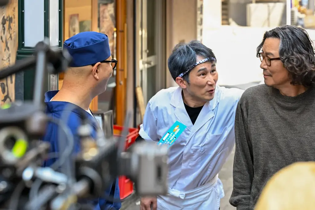 豊川悦司さん、表情で魅せる新CM コンビ出演のシソンヌじろうさんとの絶妙“絡まれ”演技も注目！『Airレジ オーダー』新TVCMシリーズ、9月10日（水）より3篇同時スタート 画像 5
