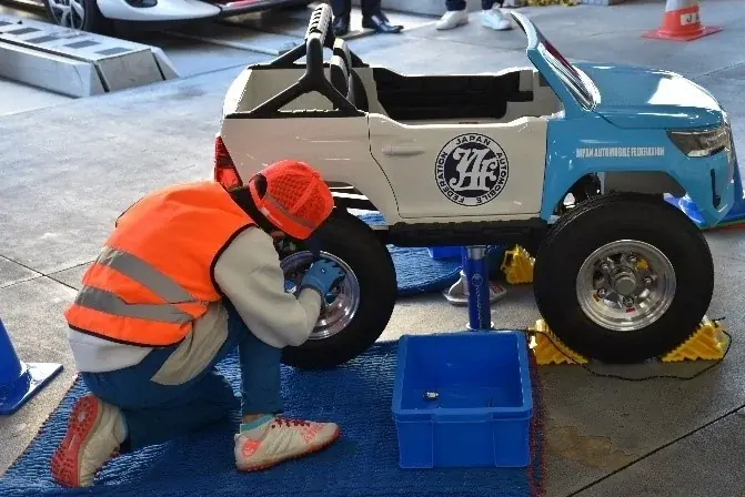 【JAF福岡】ロードサービス隊員になりきってお仕事体験をしよう！「ジュニアメカニック2025@福岡」にJAFブースを出展～10月4日（土）・5日（日）マリンメッセ福岡にて～ 画像 1