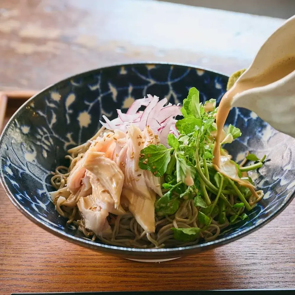 【9/12オープン】ニュウマン高輪 28階＜〆蕎麦 燦々＞｜昼夜で異なる蕎麦体験を提供。期間限定「オープン記念御膳」登場！ 画像 6