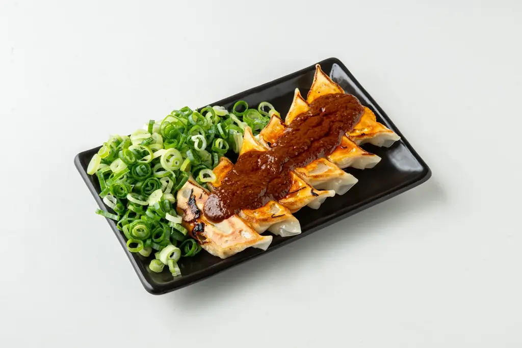 【日本最大級の全日本ぎょうざ祭り出店！】年間売上800万個『ラーメンまこと屋』自慢の焼餃子！2025年9月13日（土）〜9月15日（月祝） 画像 3