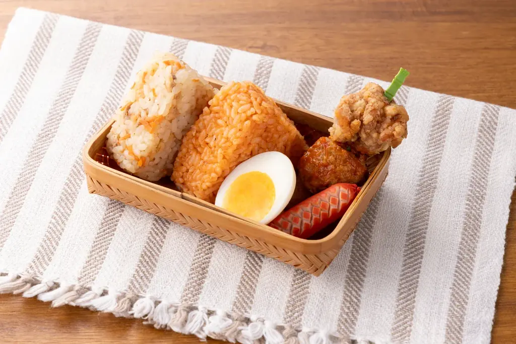 セブン‐イレブン×スパリゾートハワイアンズ×いわきFCとの限定コラボ！福島県いわき市・双葉郡のセブン‐イレブンで「頑張れ！浜通り応援フェア」開催！限定商品購入でオリジナルグッズプレゼント！ 画像 5