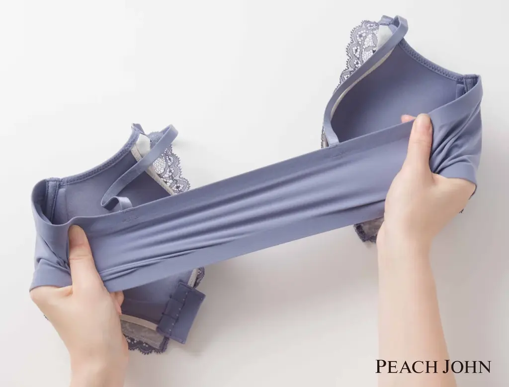 【数量限定】　吉田朱里×PEACH JOHNコラボ！フロントホックタイプでランジェリーライクな見た目の新作「わがままフロントホックナイトブラセット」9月17日（水）発売決定！ 画像 5