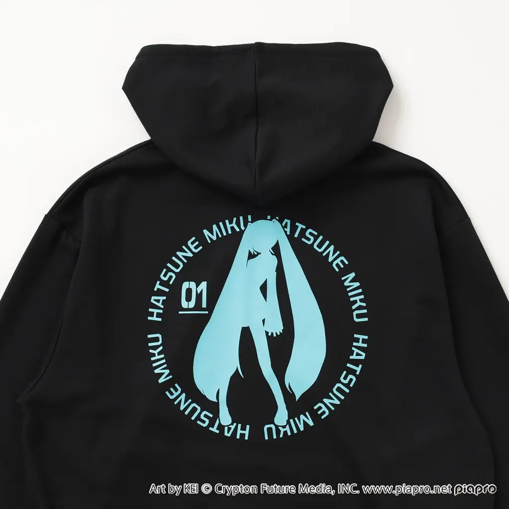 【イオン限定】ダブルフォーカスから「初音ミク」“プリントＴシャツ”と“ジップパーカ”を９月１２日（金）新発売 画像 16
