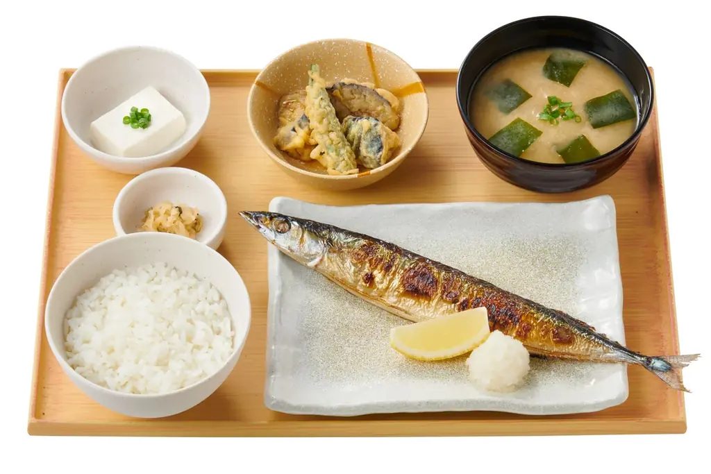 「やよい軒」 “三陸産のさんま”の塩焼が今年も登場!注文が入ってから焼き上げる秋の味覚さんまを堪能『さんまの塩焼定食』 画像 3
