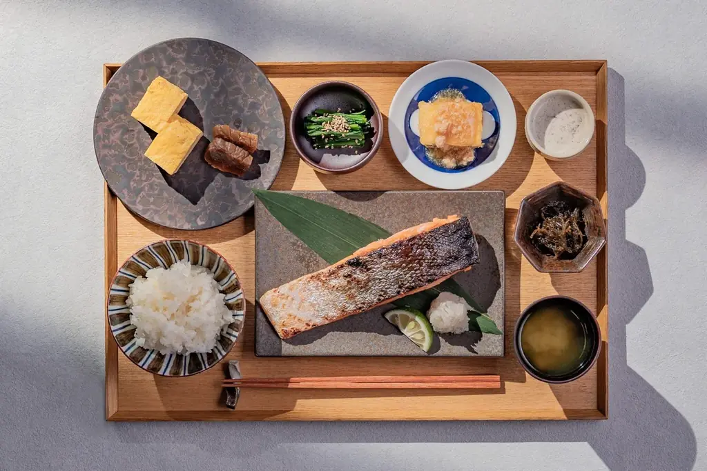 『高宮庭園茶寮』と『炉端ノいとおかし』のコラボ朝食御膳を提供　第２回「めぐる、あつまる。縁庭市」開催 画像 2