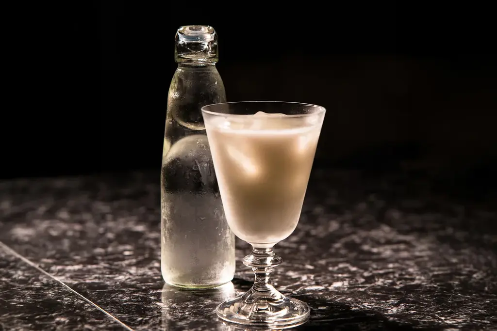 「喫茶」と「バー」を独自の視点で再編集した、過ごし方・時間帯で表情を変えるコーヒー・バー＆ラウンジ「LOOPS」が2025年9月12日（金）、「NEWoMan TAKANAWA」内にオープン 画像 14