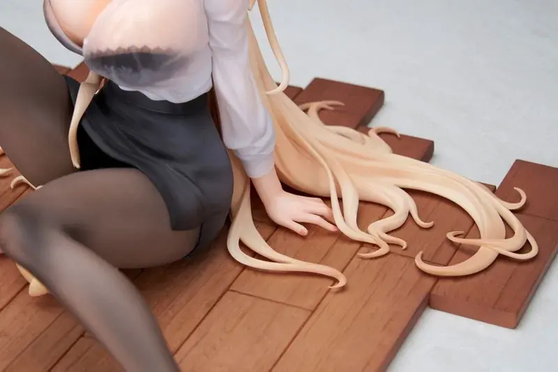 大人気アプリゲーム『アズールレーン』より、「インプラカブル 迷える指揮官を導いてVer.」フィギュアが登場。あみあみ限定特典付きでご案内中。 画像 15