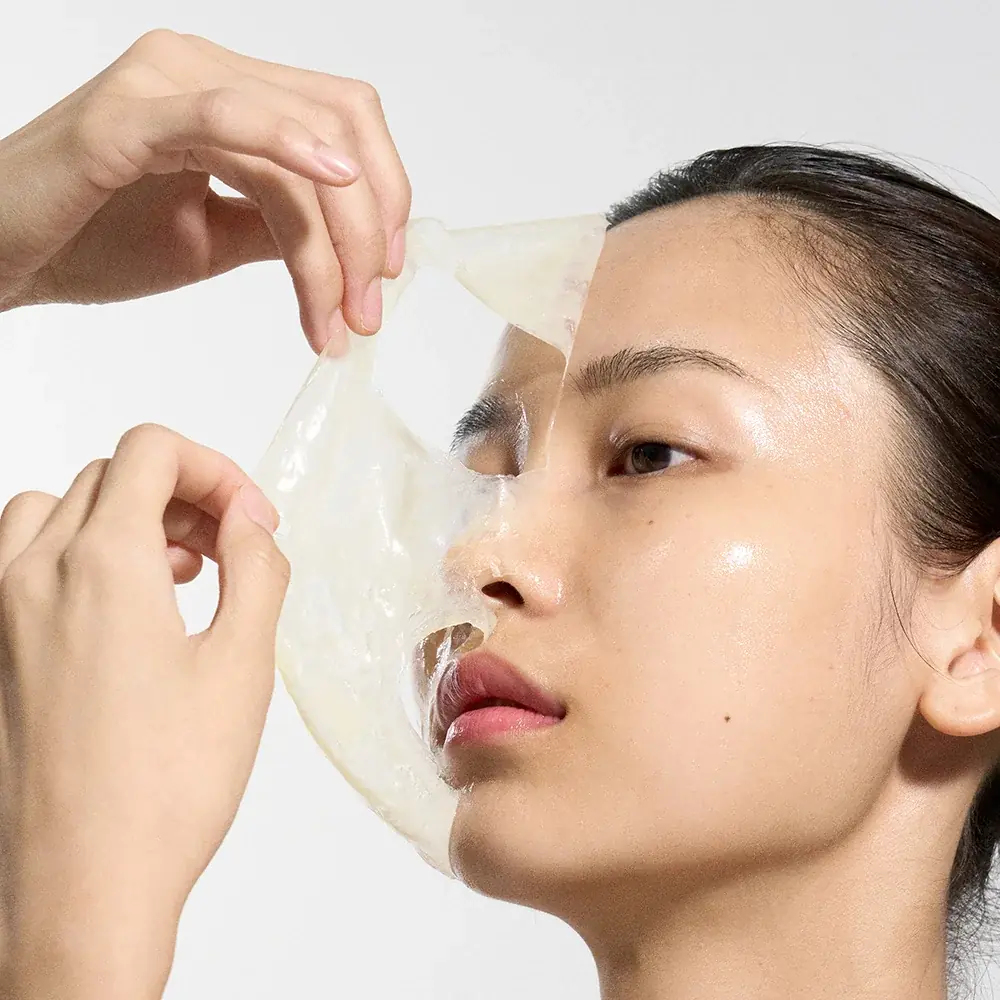 注目の成分 レチノール*に着目した大人のハリ肌ケアからスピキュール*¹ 美容液とラッピングマスクがハンズ限定販売。 画像 4