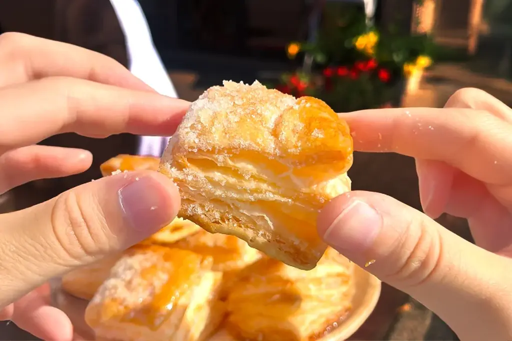 【9/13限定】童心をくすぐる今風「ディップパイ」 “敵なし最強コンビ” のザクザクパイ×伝説のカスタード！ 画像 6