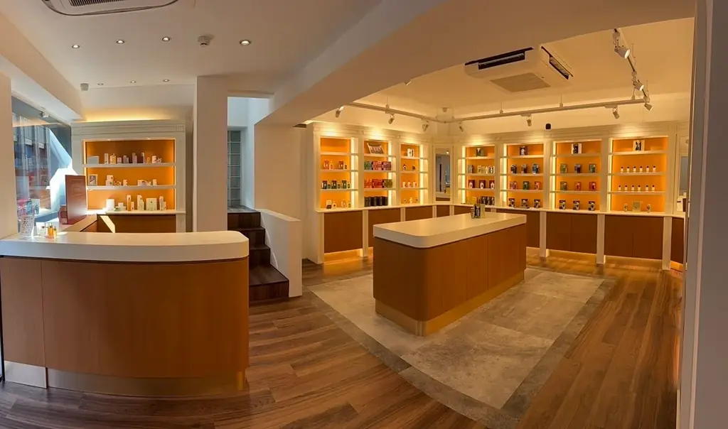 【INDULT PARIS（インダルト パリ)｜国内常設取扱4店舗目は東京・南青山「Profumeria /プロフメリア」】 画像 1