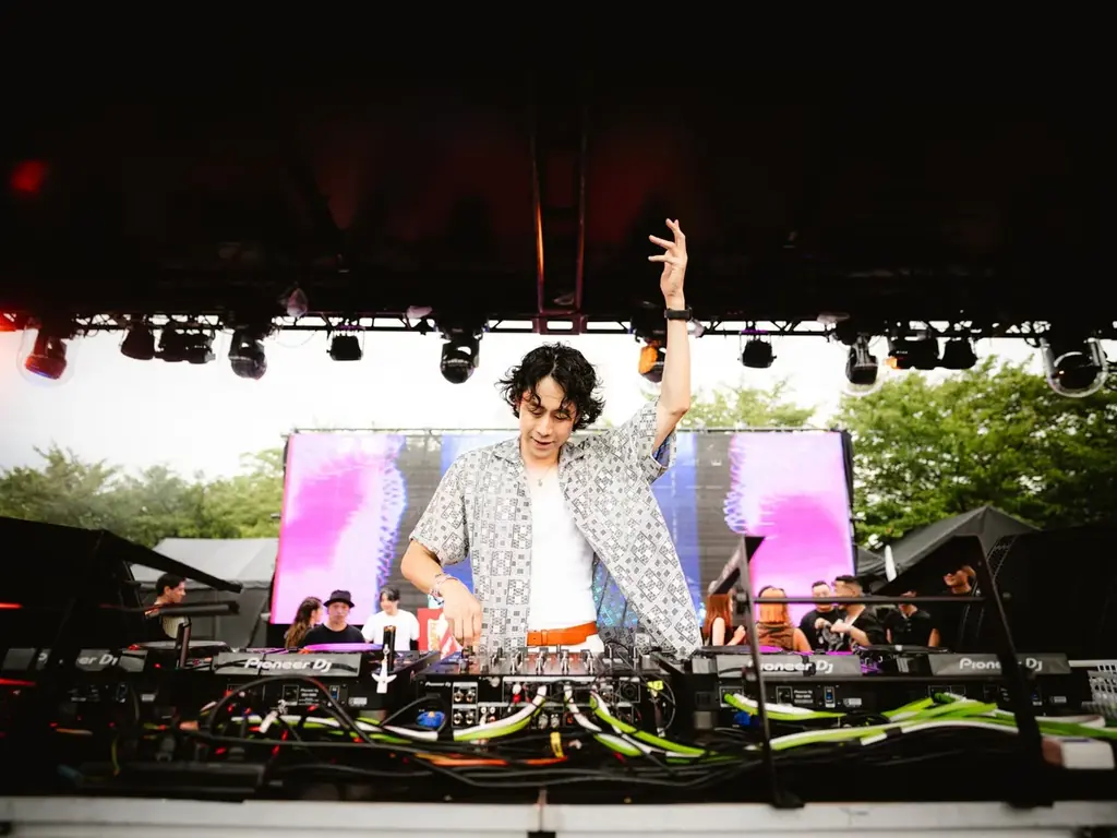 今年で10周年を迎える「ULTRA JAPAN 2025」開催　MARTIN GARRIXが圧巻のステージを披露！お台場を熱狂の渦に巻き込んだ1日目をいち早くレポート 画像 11