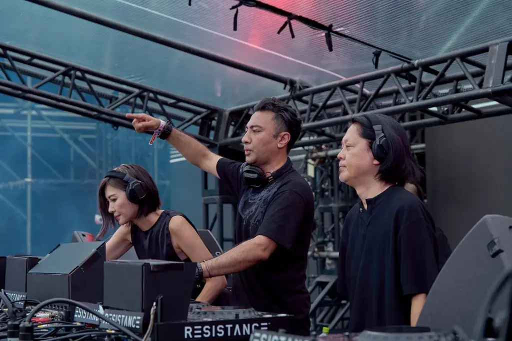 今年で10周年を迎える「ULTRA JAPAN 2025」開催　MARTIN GARRIXが圧巻のステージを披露！お台場を熱狂の渦に巻き込んだ1日目をいち早くレポート 画像 8